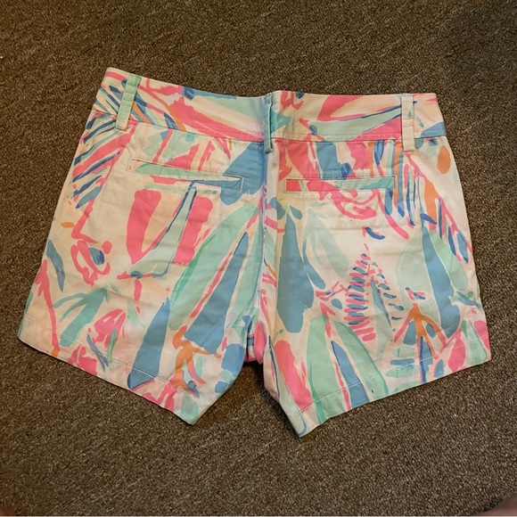 lilly pulitzer out at sea callahan short - Picture 5 of 5
